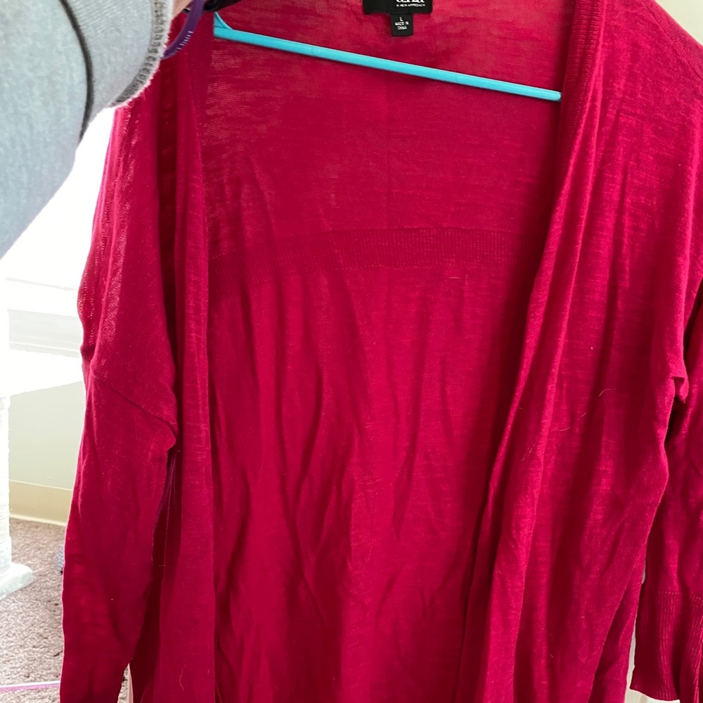 Light weight sweater